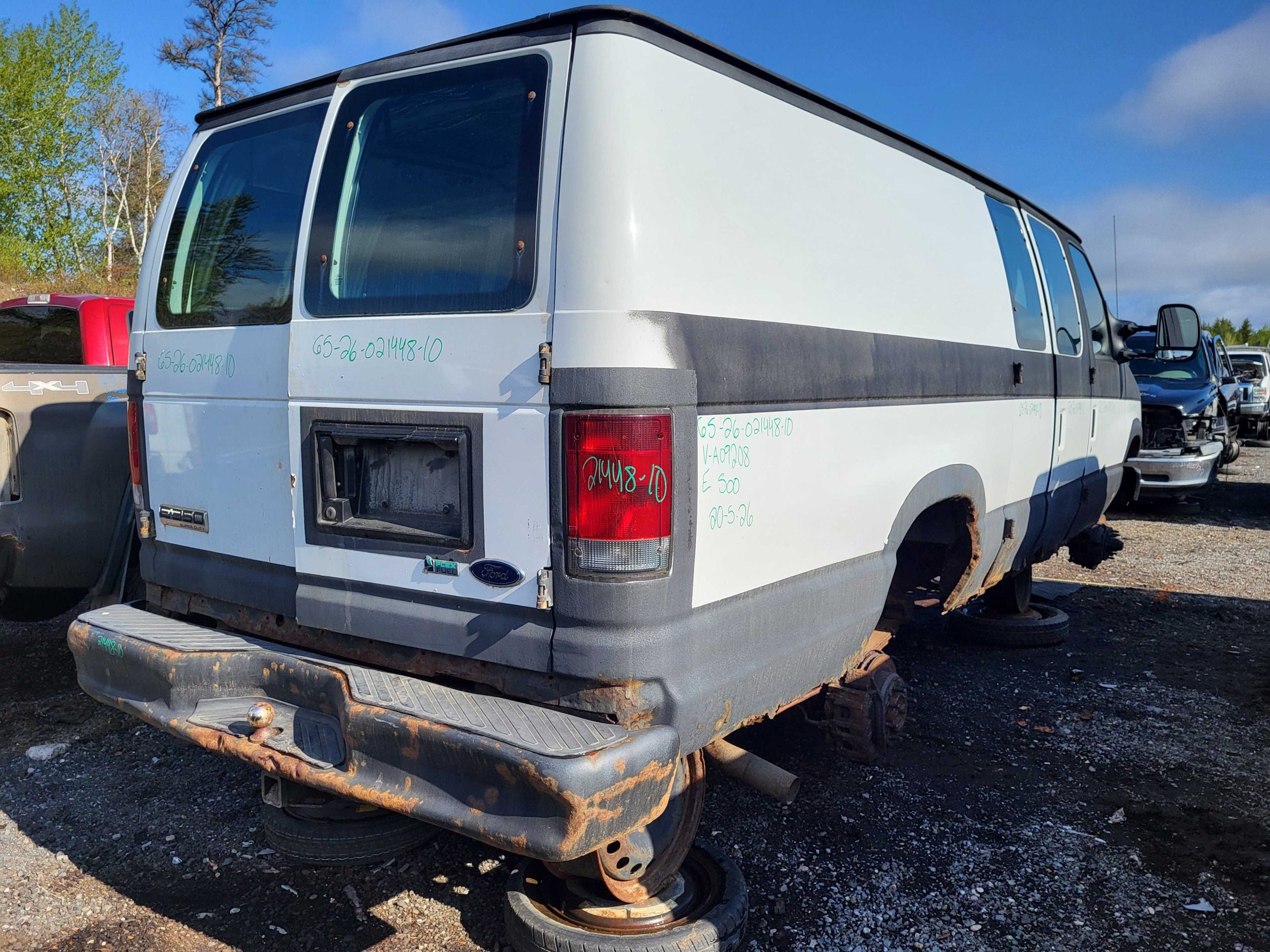 FORD ECONOLINE 2010