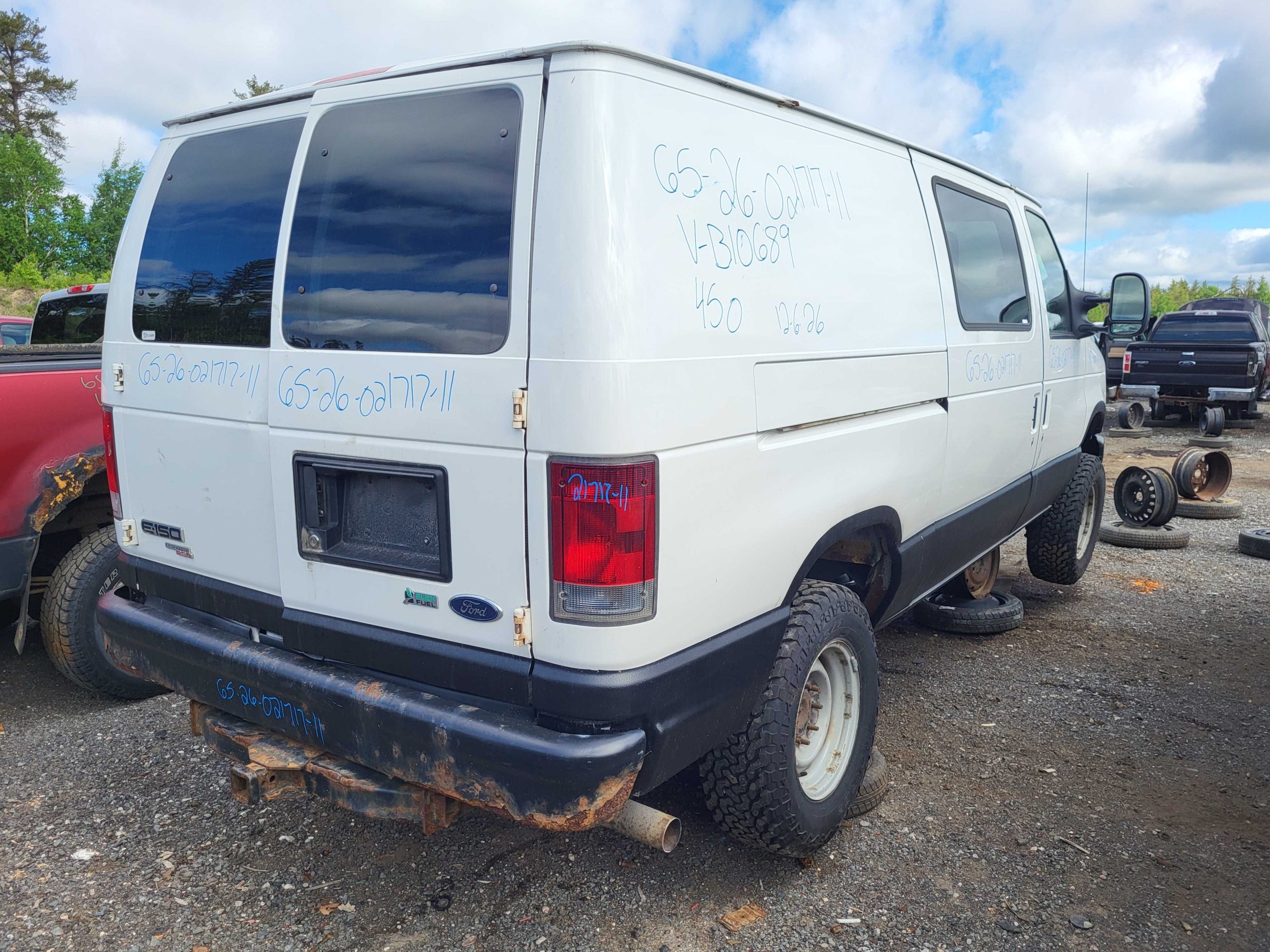 FORD ECONOLINE 2011