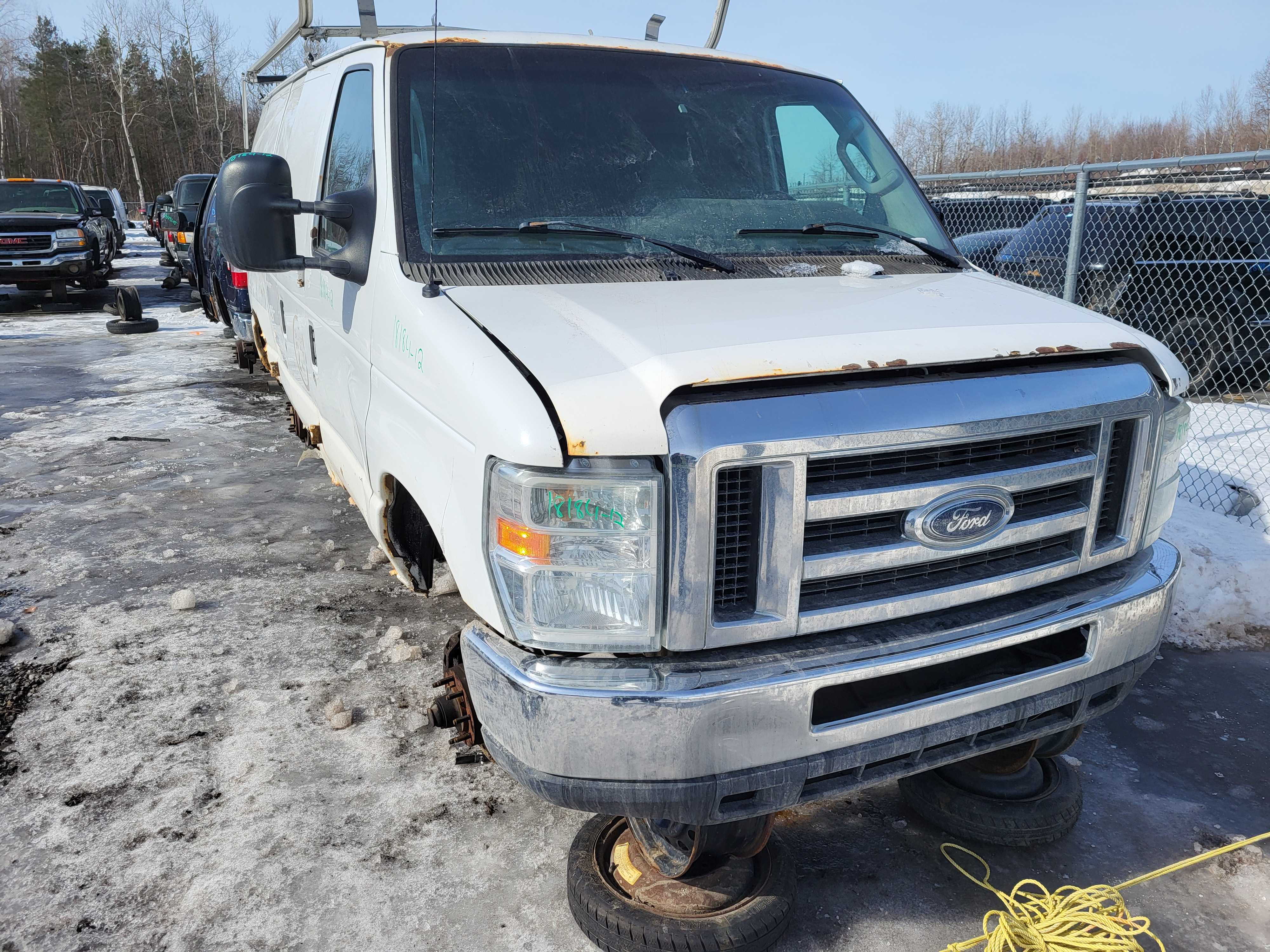 FORD ECONOLINE 2012