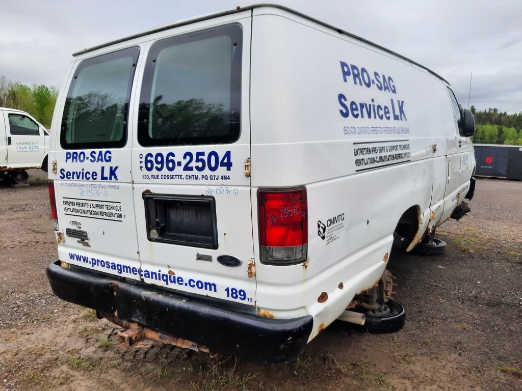 FORD ECONOLINE 2012