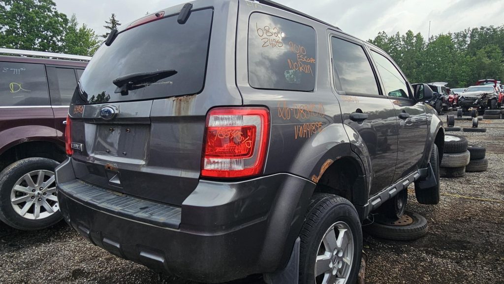 FORD ESCAPE 2010