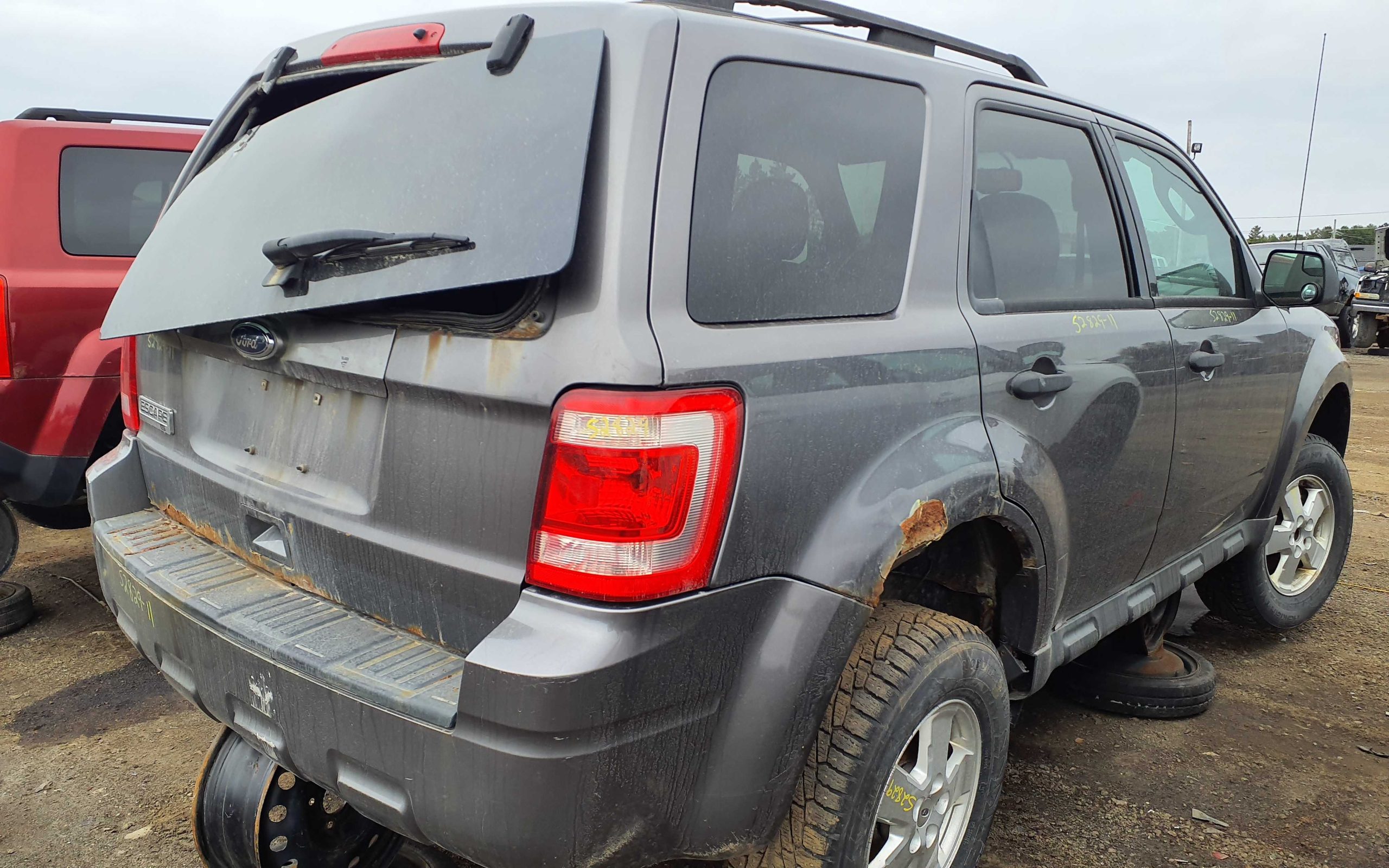 FORD ESCAPE 2011