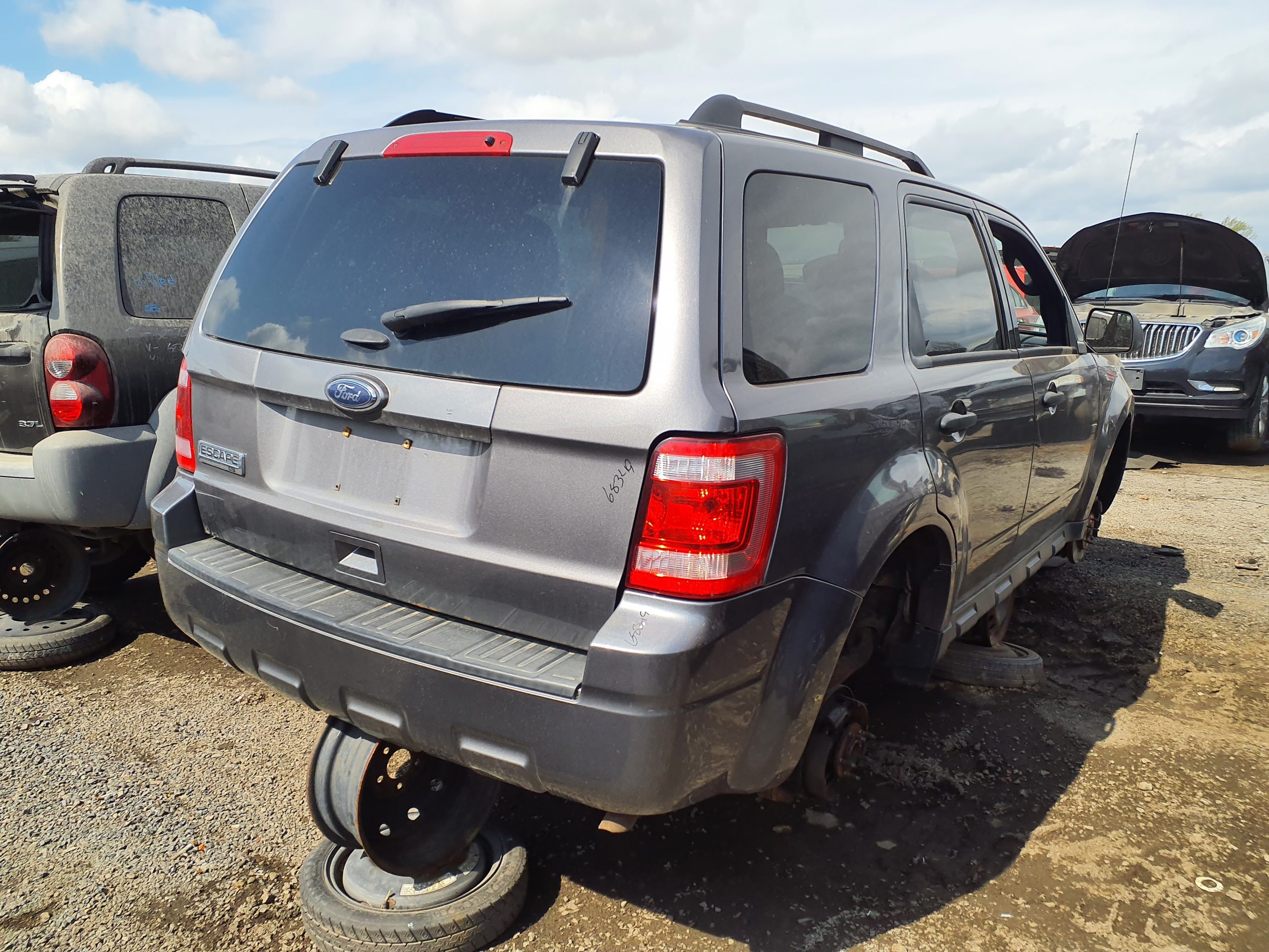 FORD ESCAPE 2011