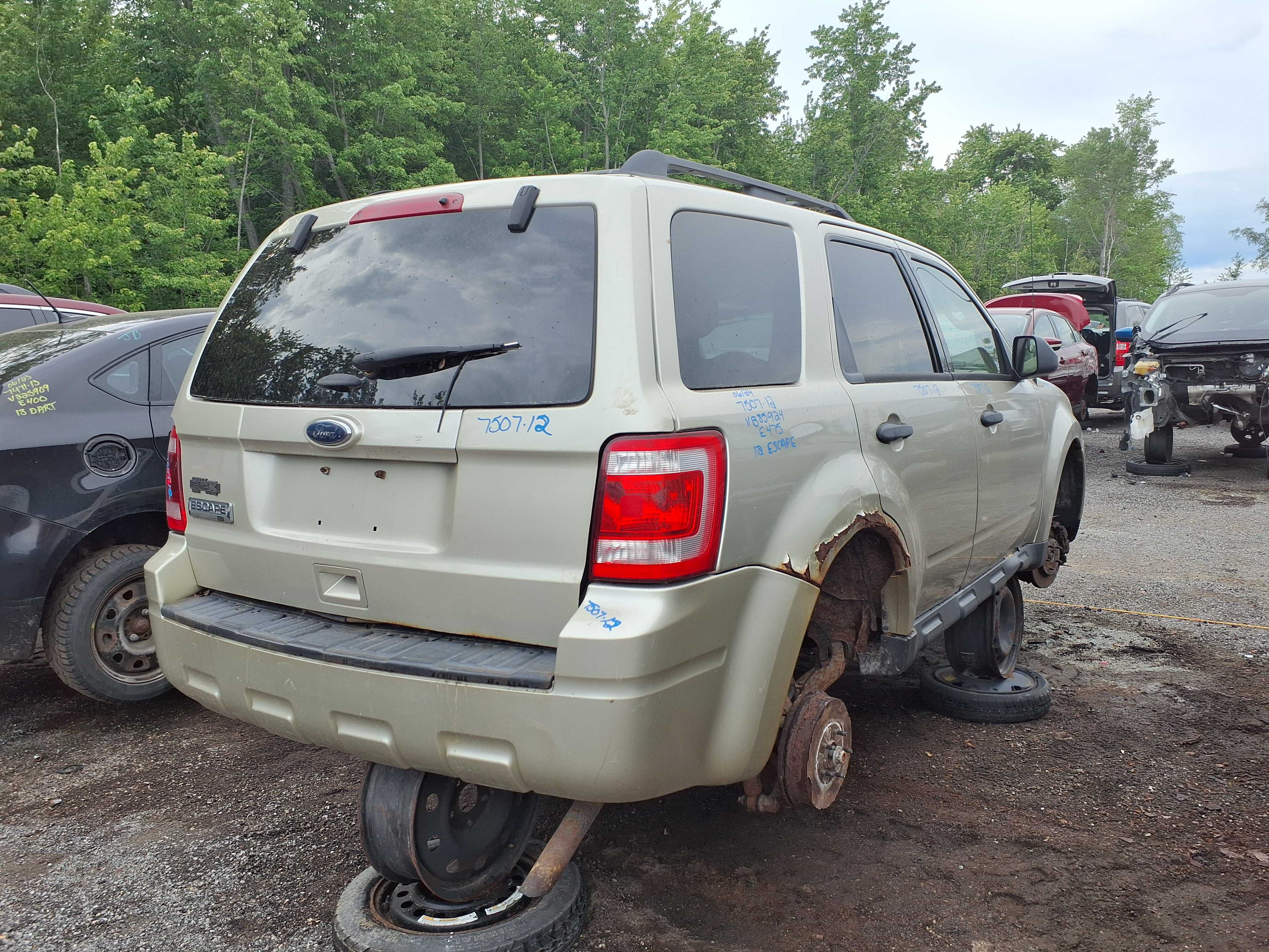 FORD ESCAPE 2012