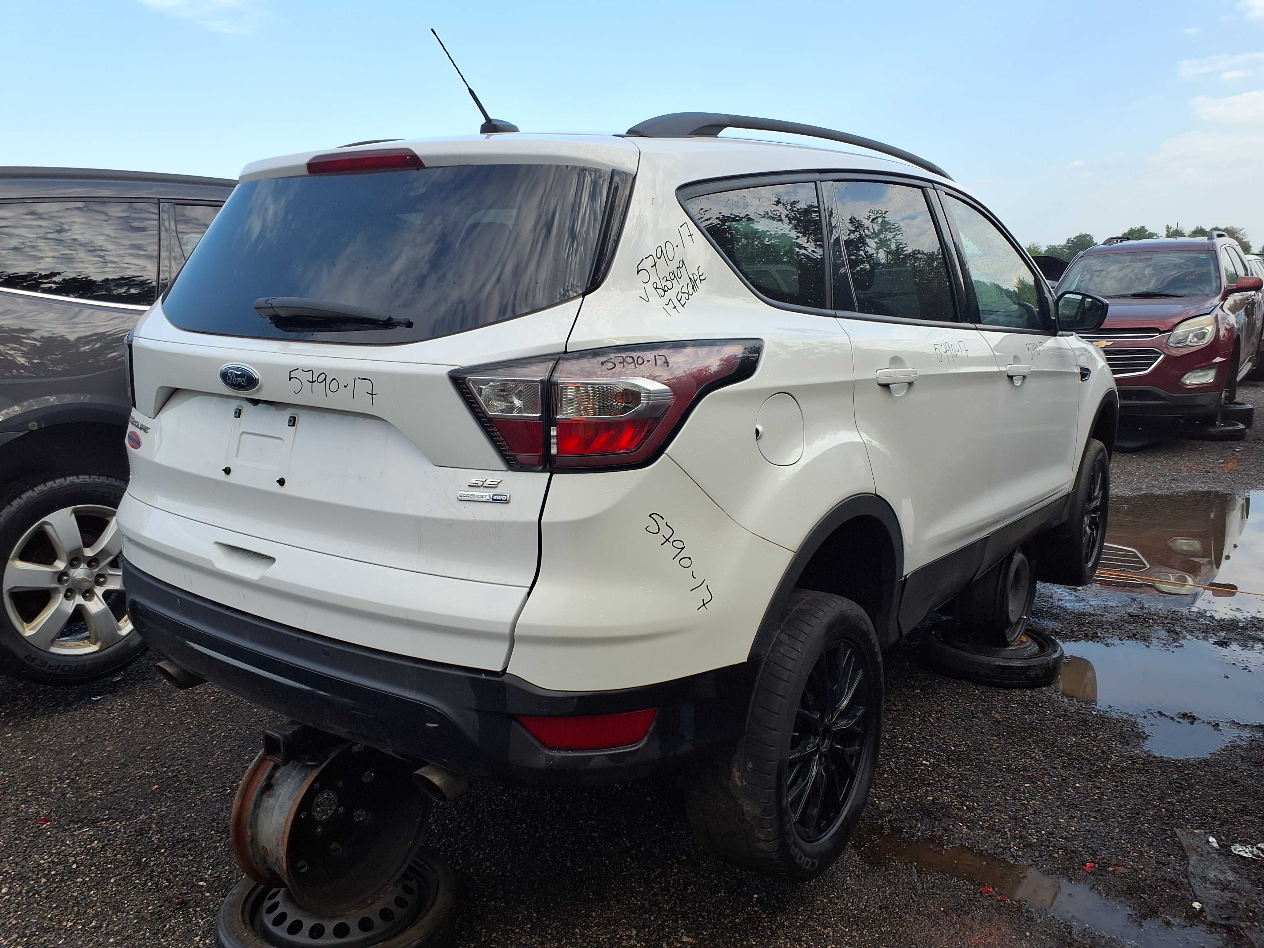 FORD ESCAPE 2017