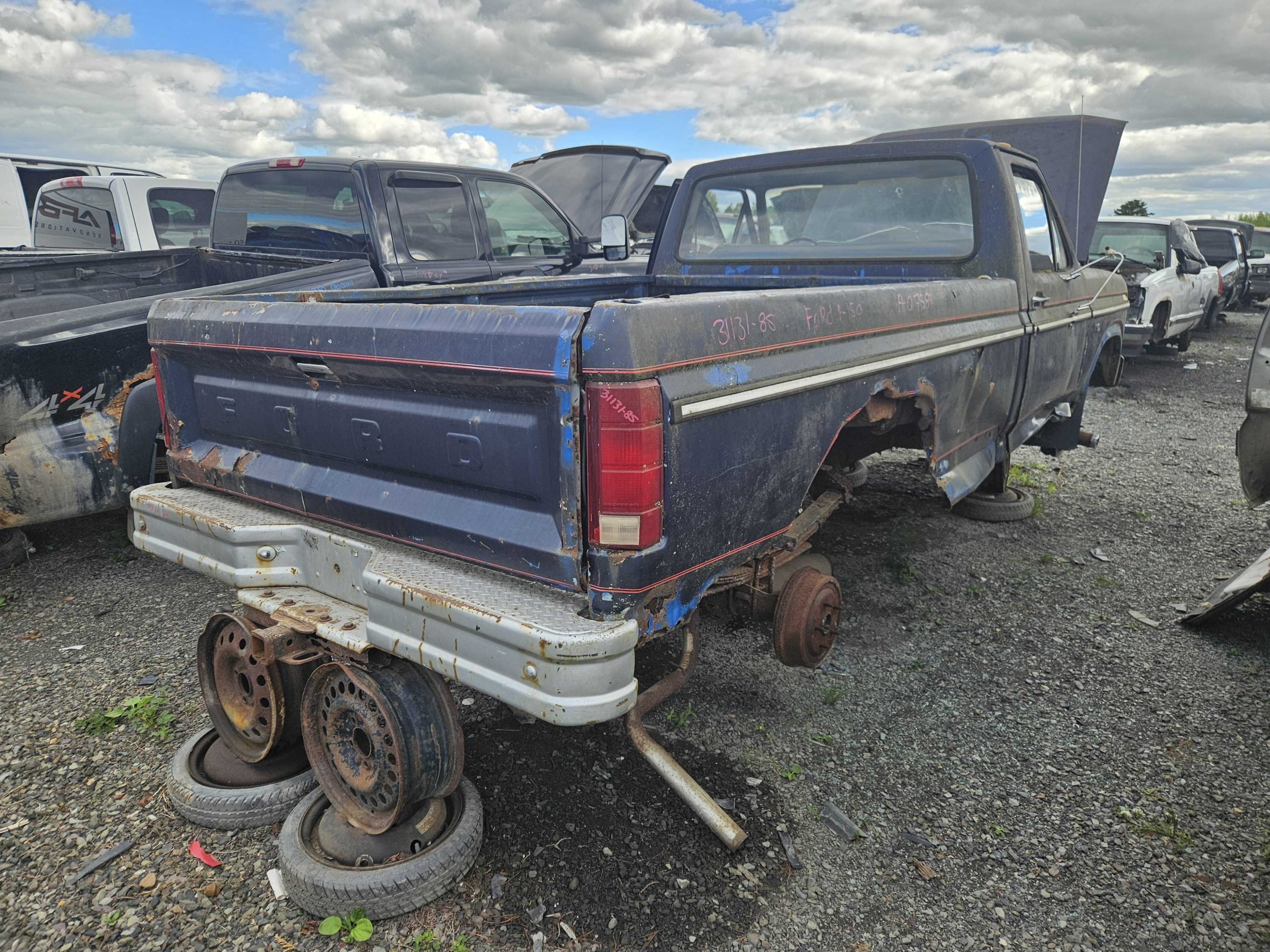FORD F-SERIES PICKUP 1985