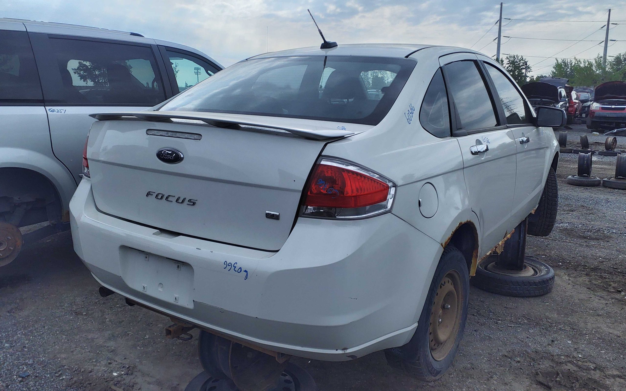 FORD FOCUS 2010