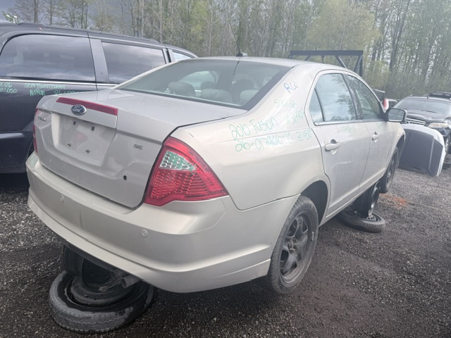 FORD FUSION 2010