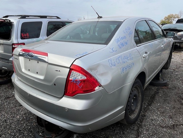 FORD FUSION 2010