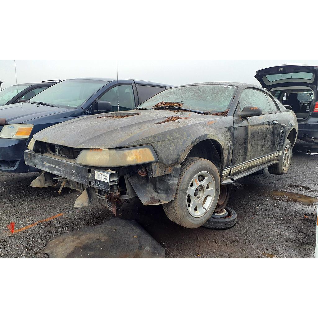 FORD MUSTANG 2001