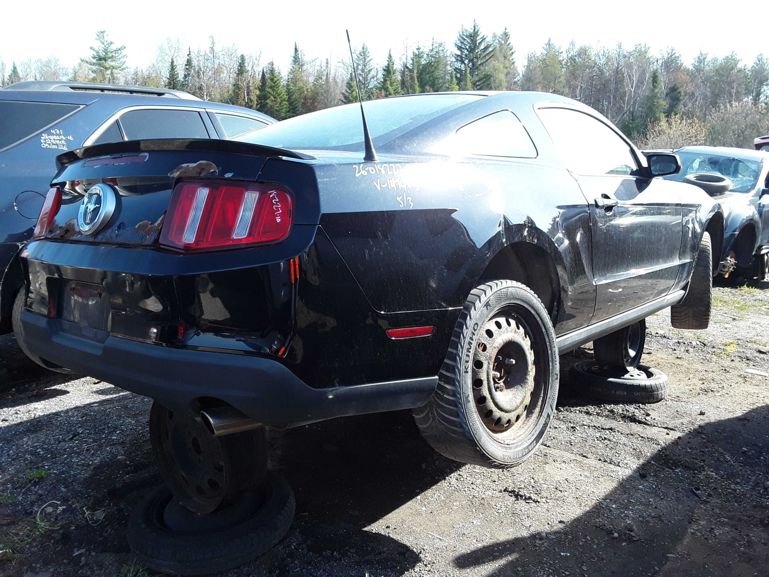 FORD MUSTANG 2010