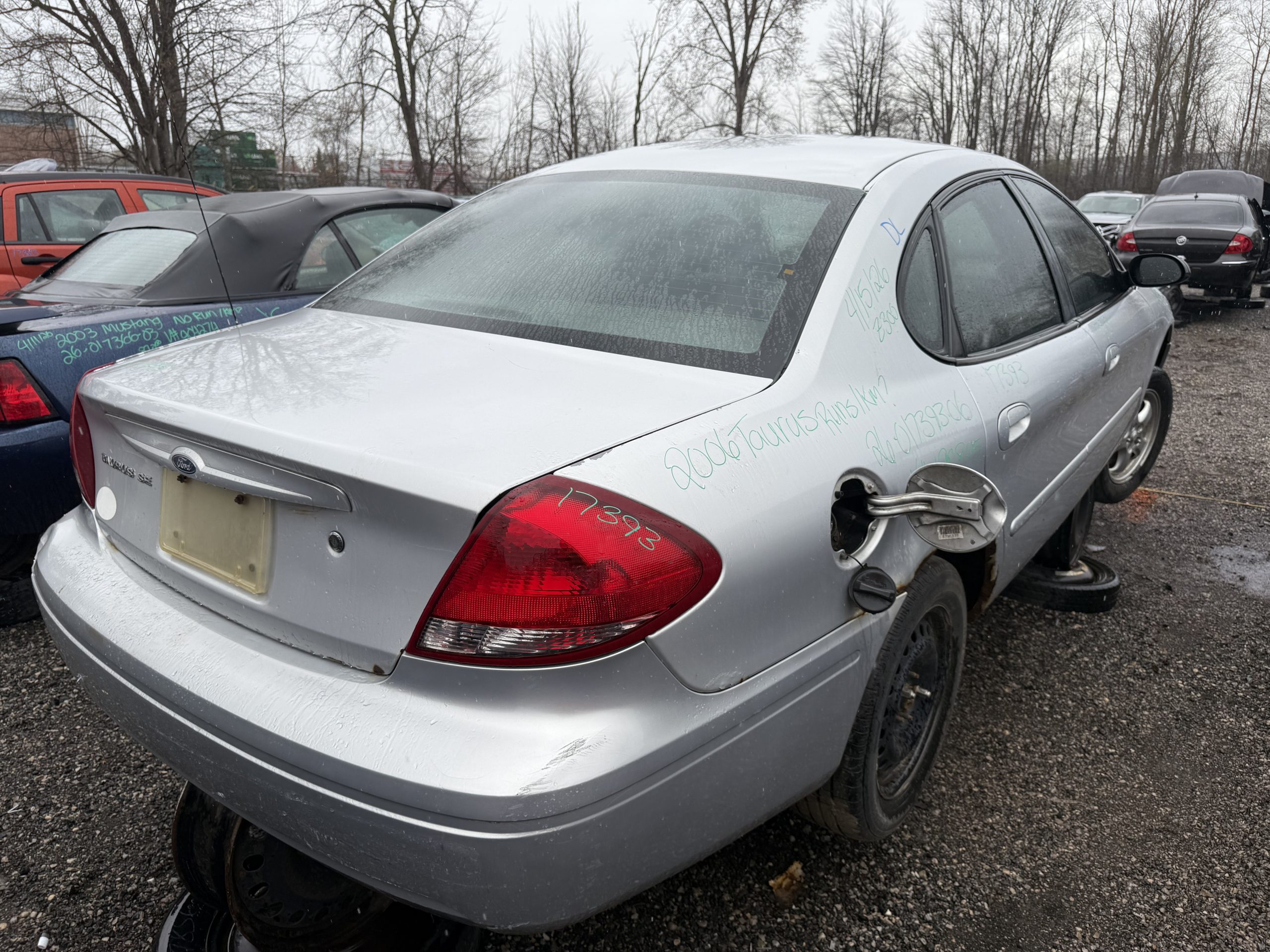 FORD TAURUS 2006