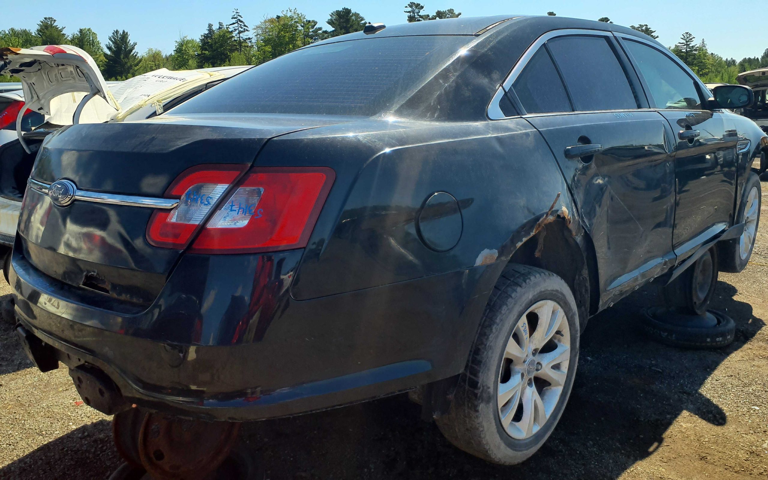 FORD TAURUS 2010