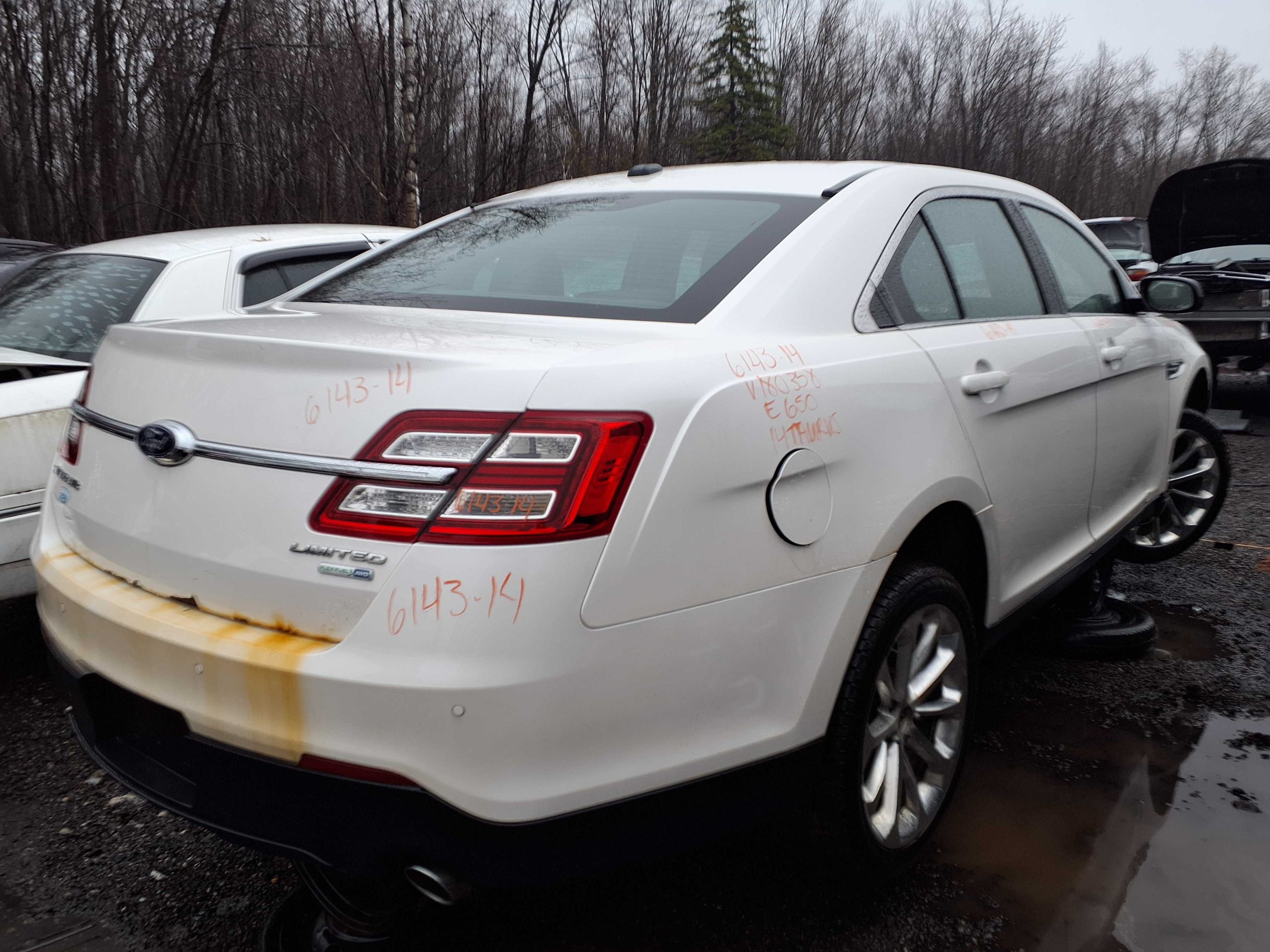 FORD TAURUS 2014