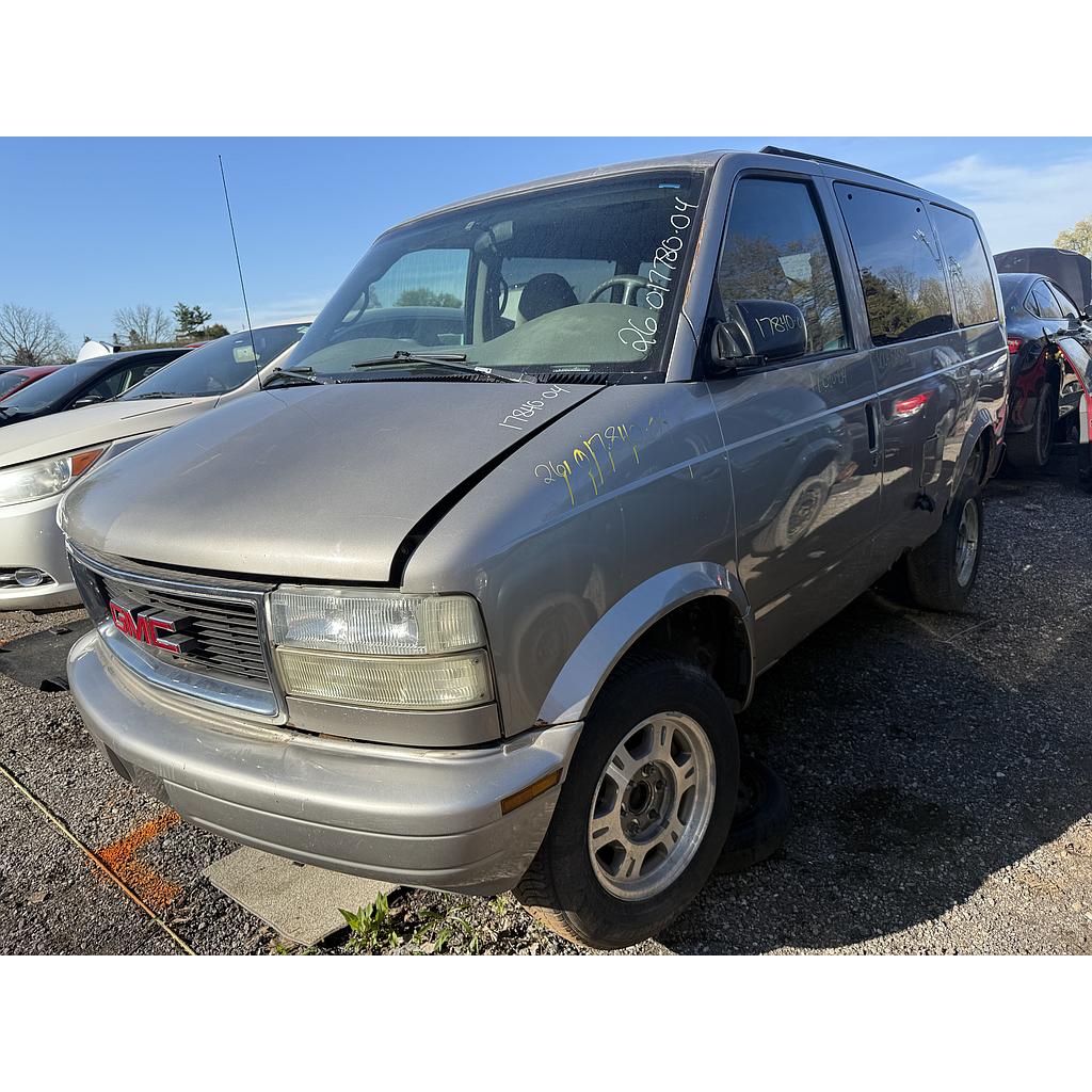 GMC SAFARI 2004
