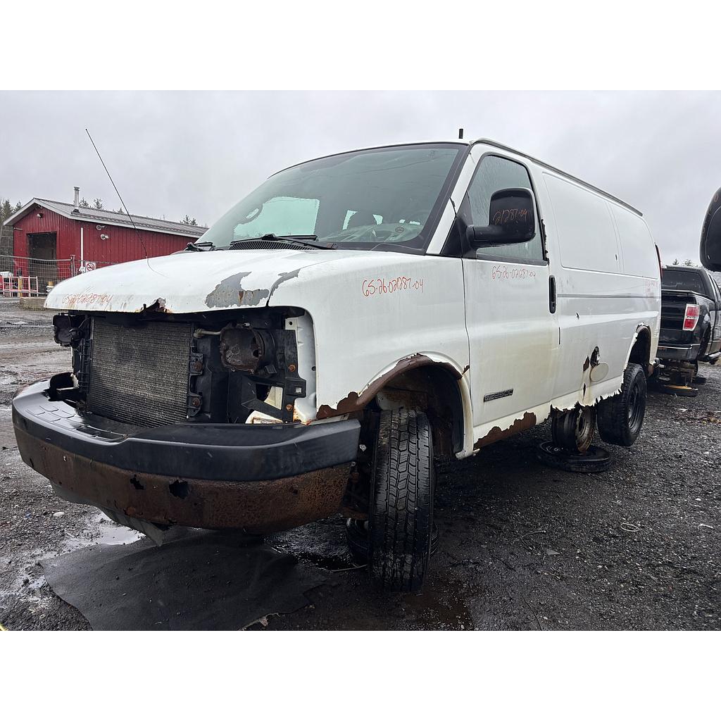 GMC SAVANA CARGO 2004
