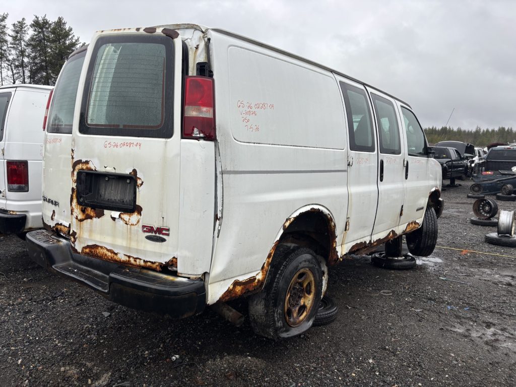 GMC SAVANA CARGO 2004
