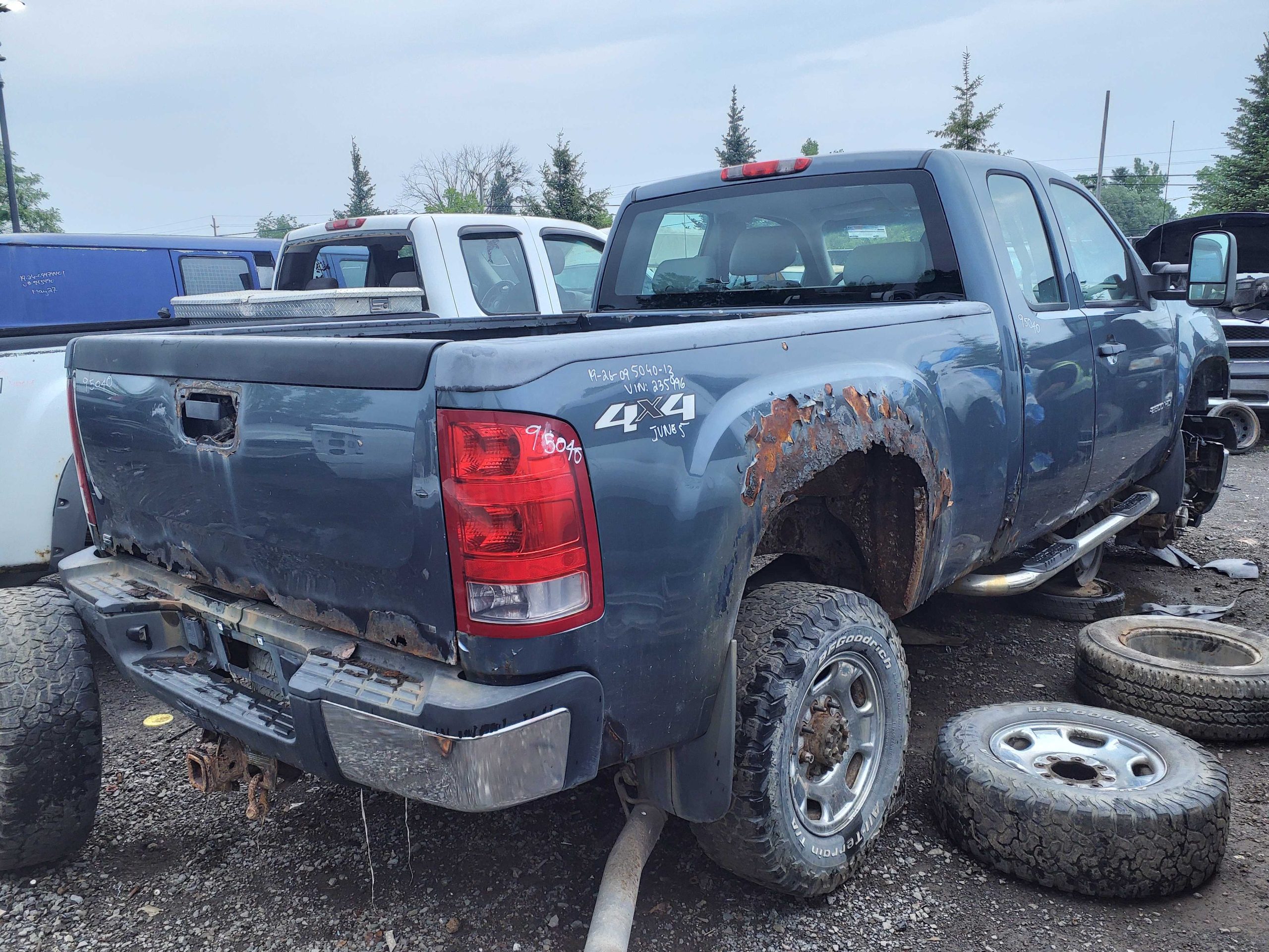 GMC SIERRA 2500 2013