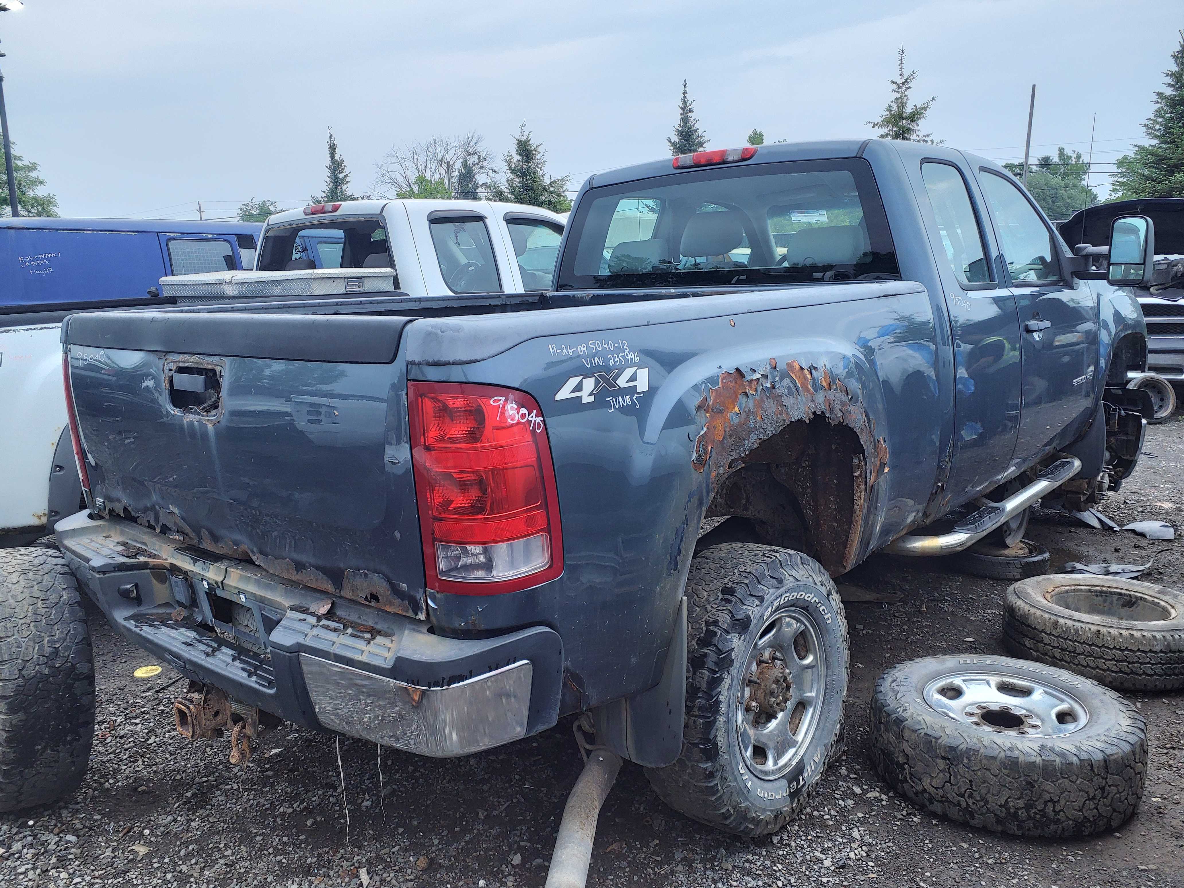 GMC SIERRA 2500 2013