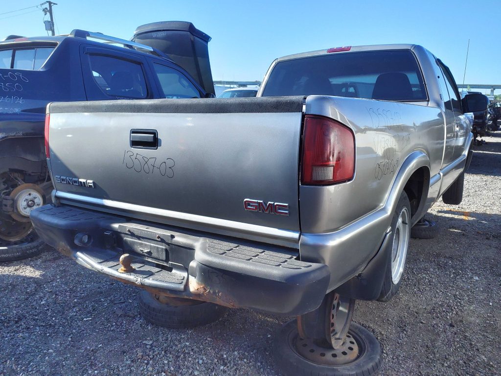 GMC SONOMA 2003