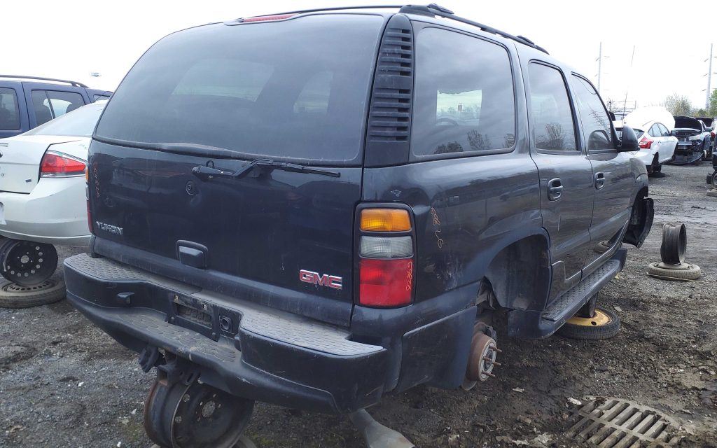 GMC YUKON 2004