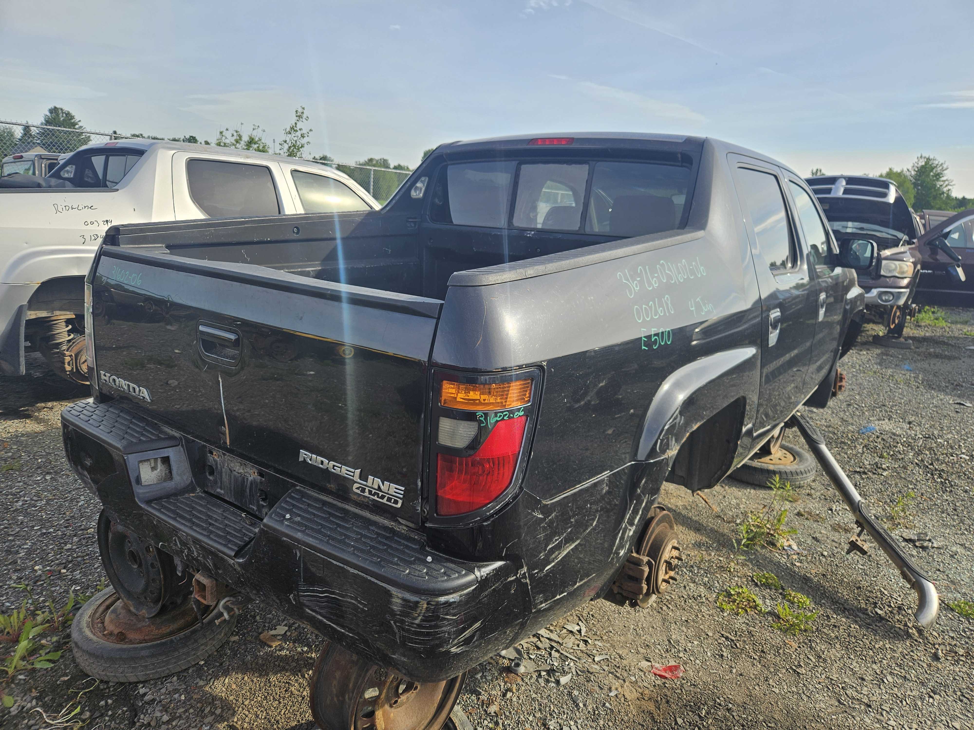 HONDA RIDGELINE 2006