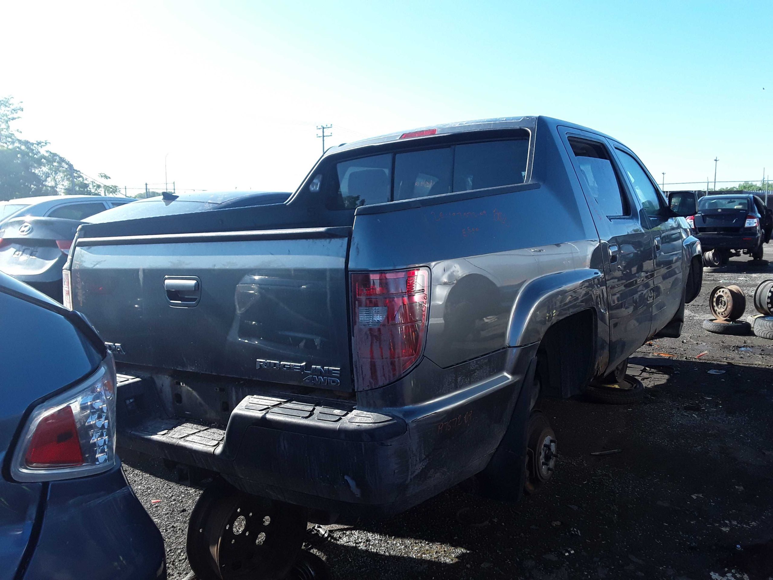 HONDA RIDGELINE 2009