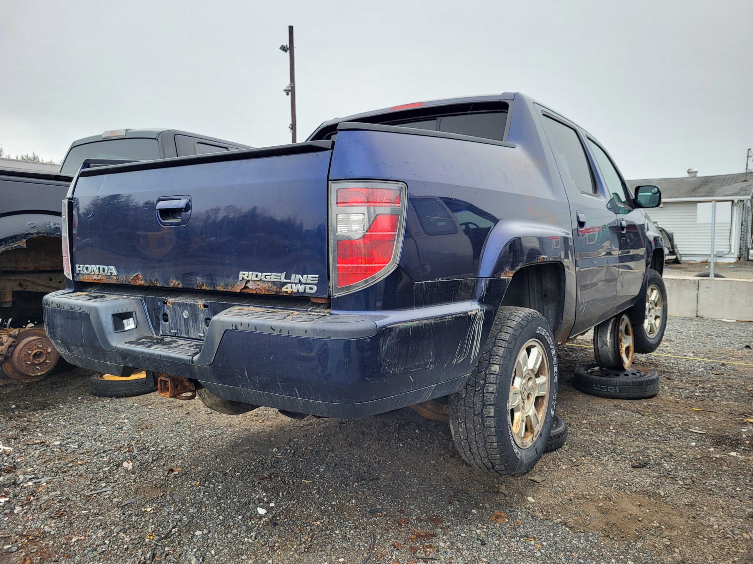 HONDA RIDGELINE 2013