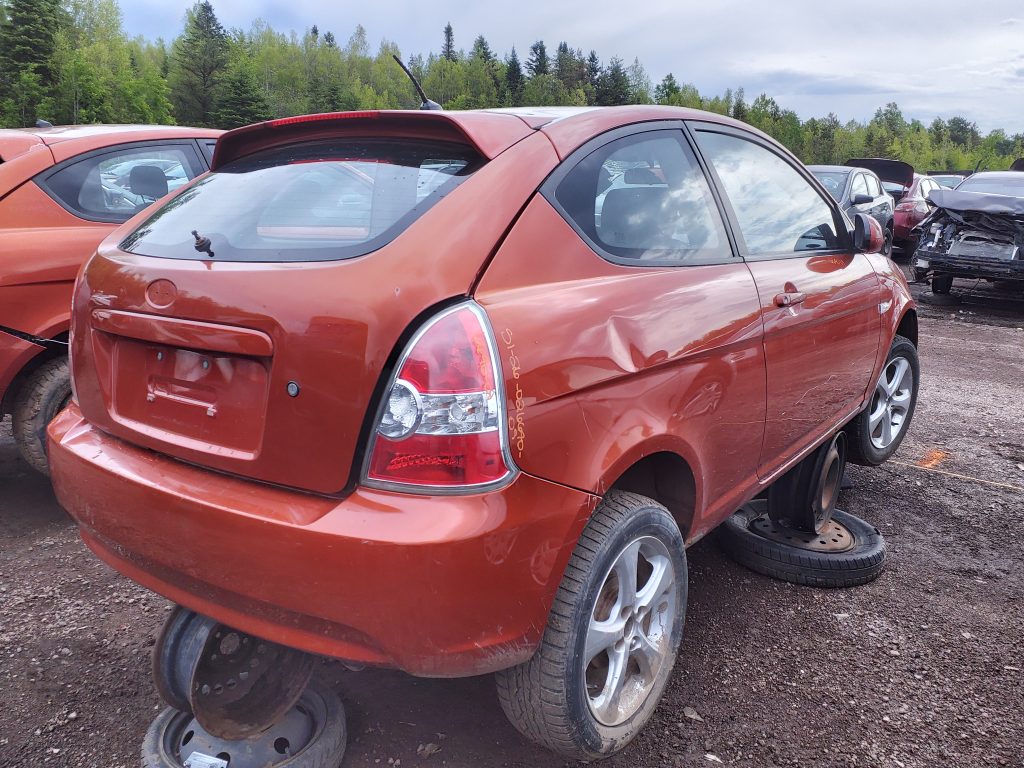 HYUNDAI ACCENT 2009