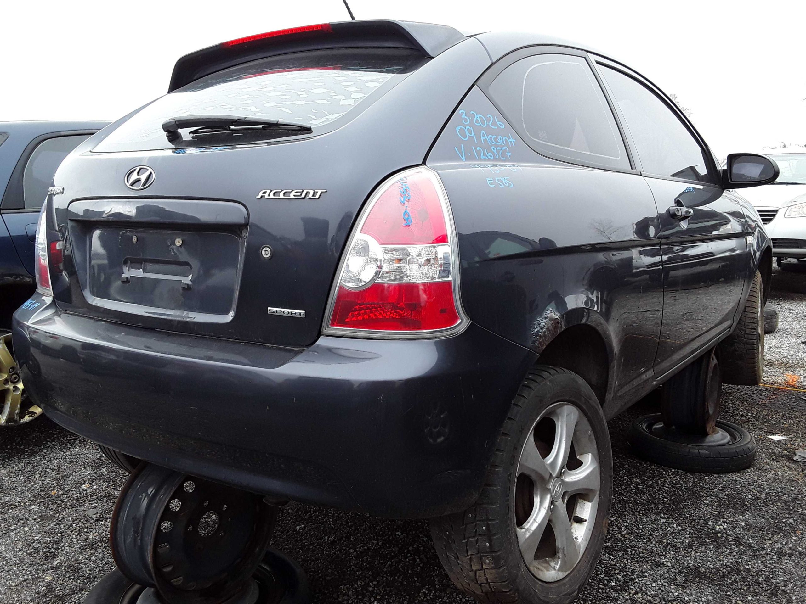 HYUNDAI ACCENT 2009