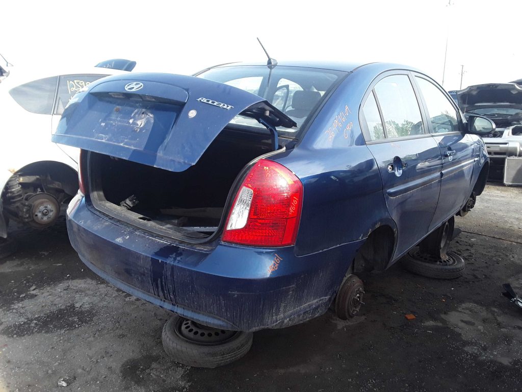 HYUNDAI ACCENT 2009