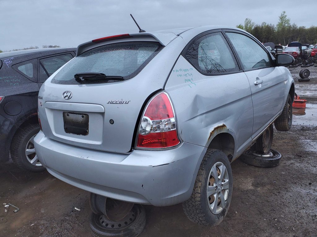 HYUNDAI ACCENT 2009