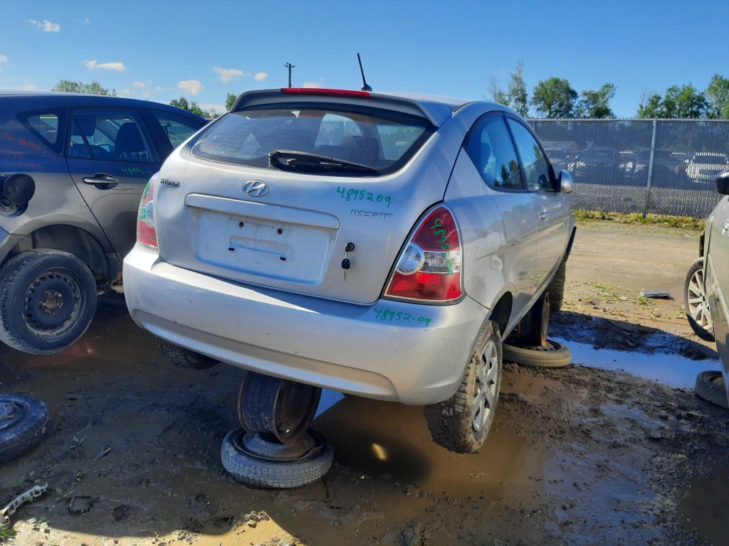 HYUNDAI ACCENT 2009