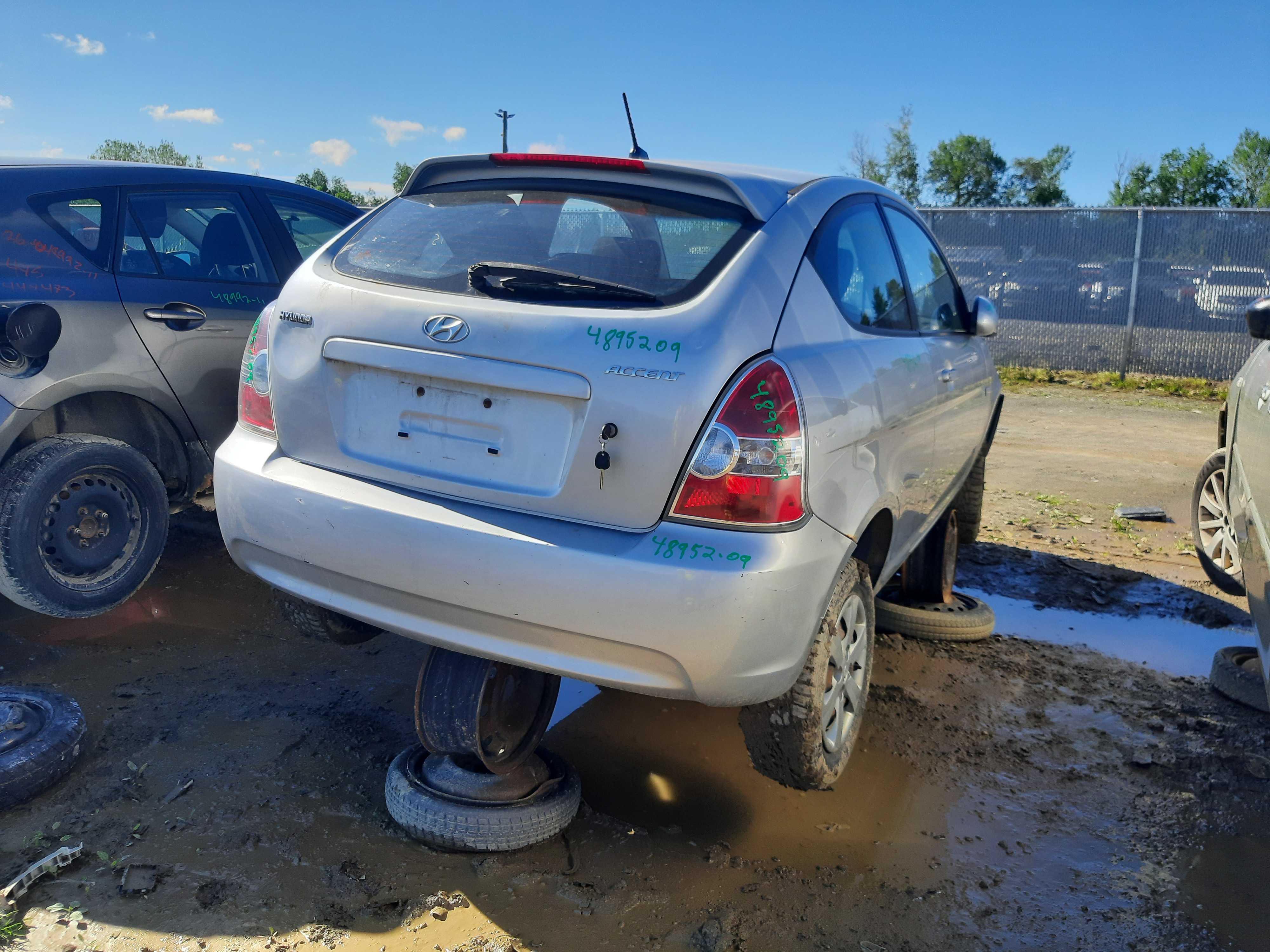 HYUNDAI ACCENT 2009