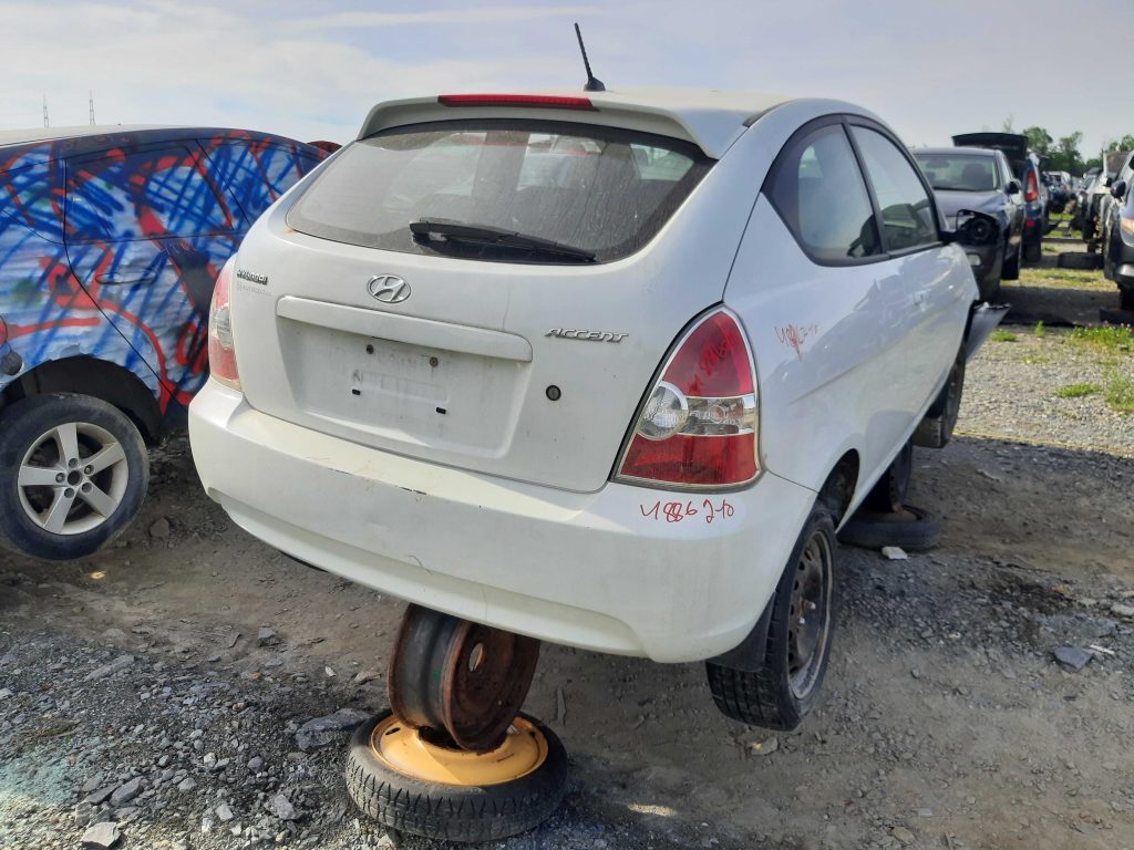 HYUNDAI ACCENT 2010