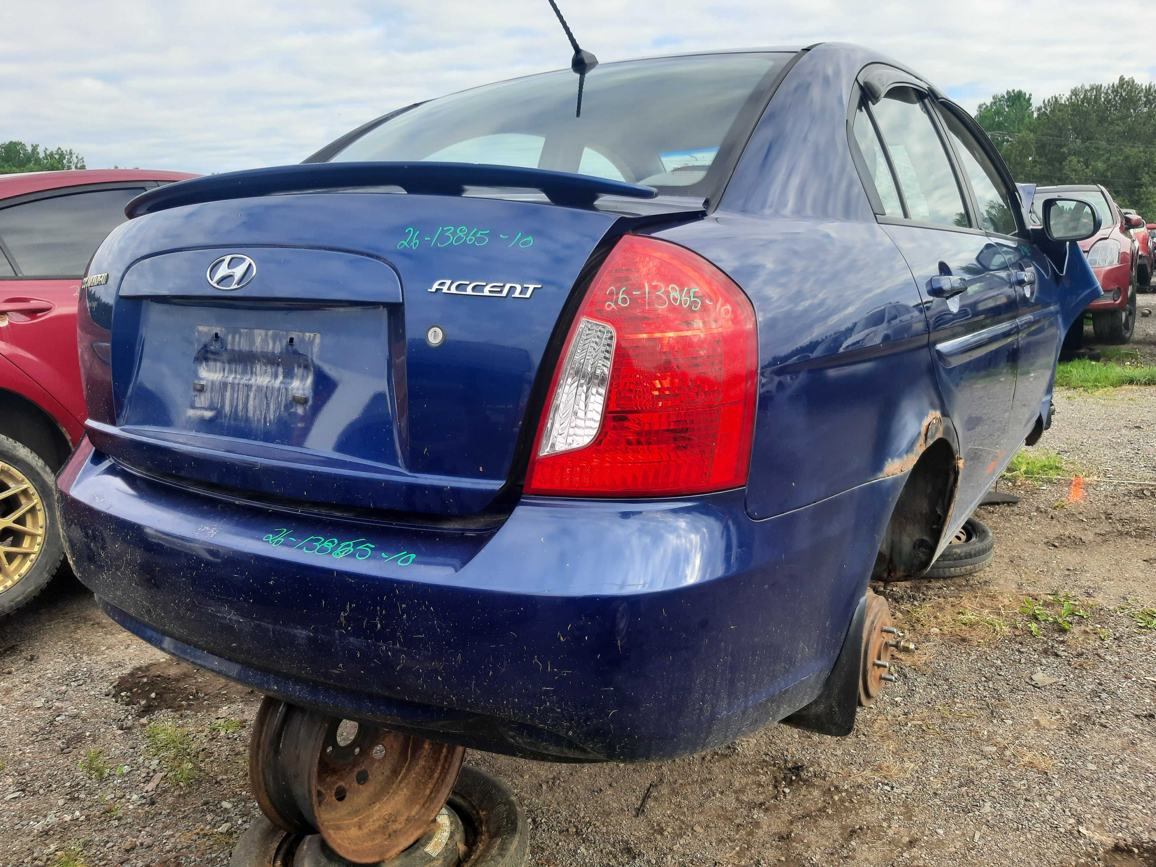 HYUNDAI ACCENT 2010
