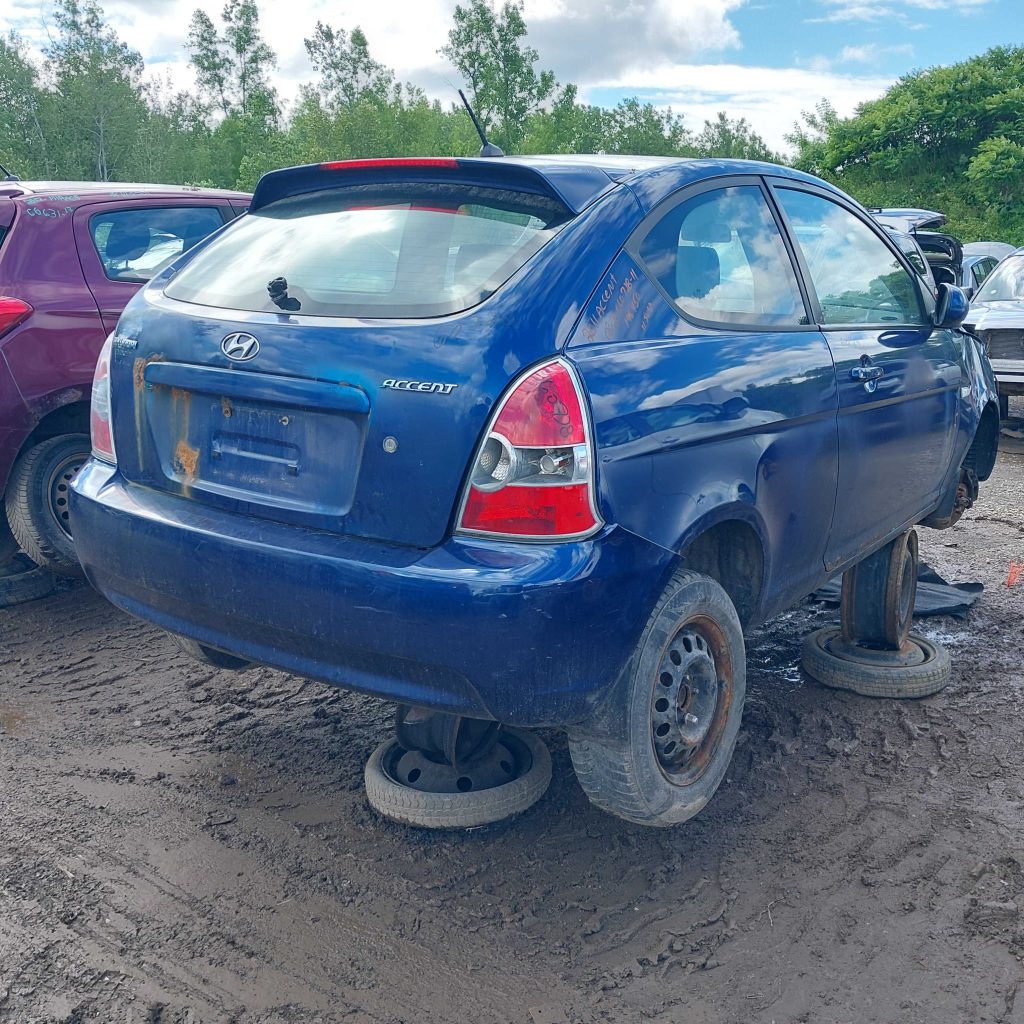 HYUNDAI ACCENT 2011