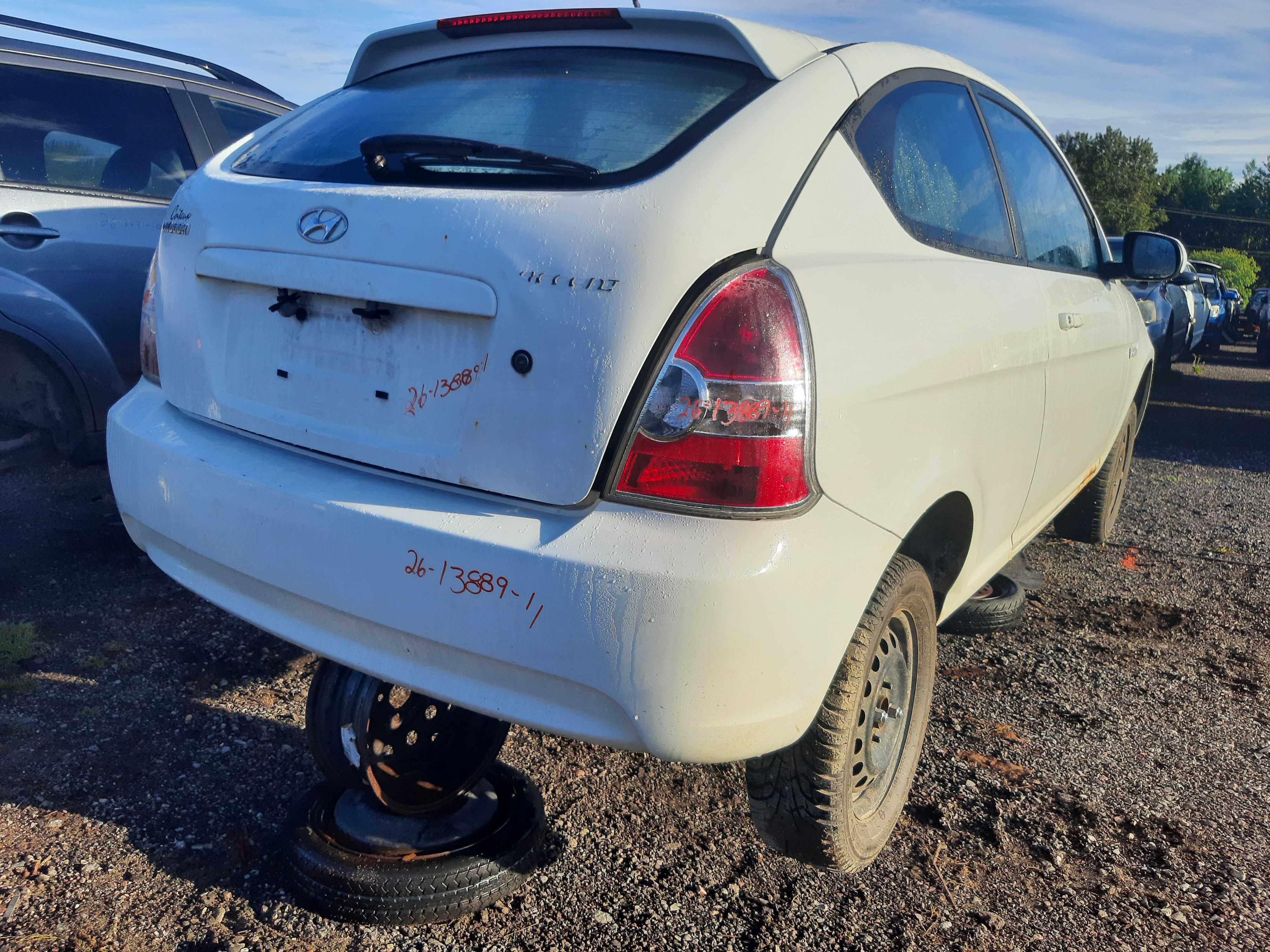 HYUNDAI ACCENT 2011