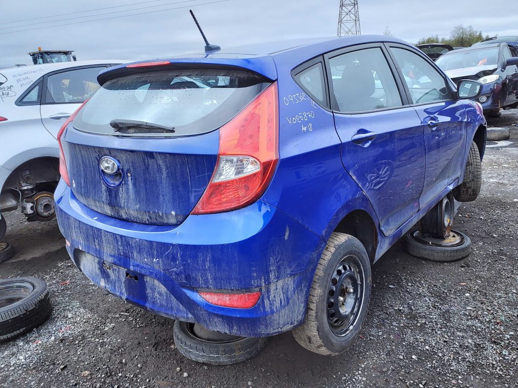 HYUNDAI ACCENT 2012