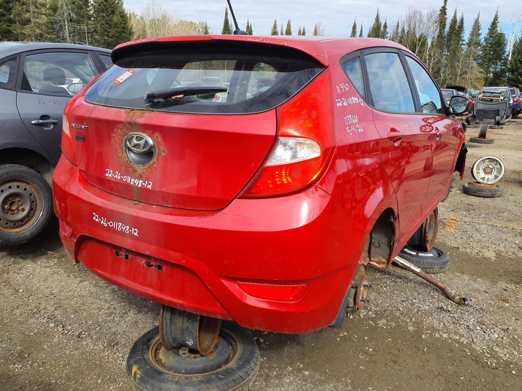 HYUNDAI ACCENT 2012