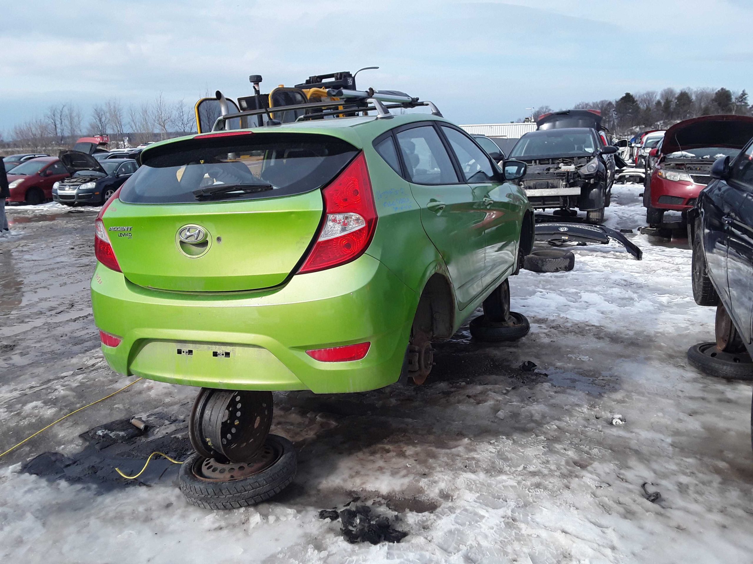 HYUNDAI ACCENT 2012