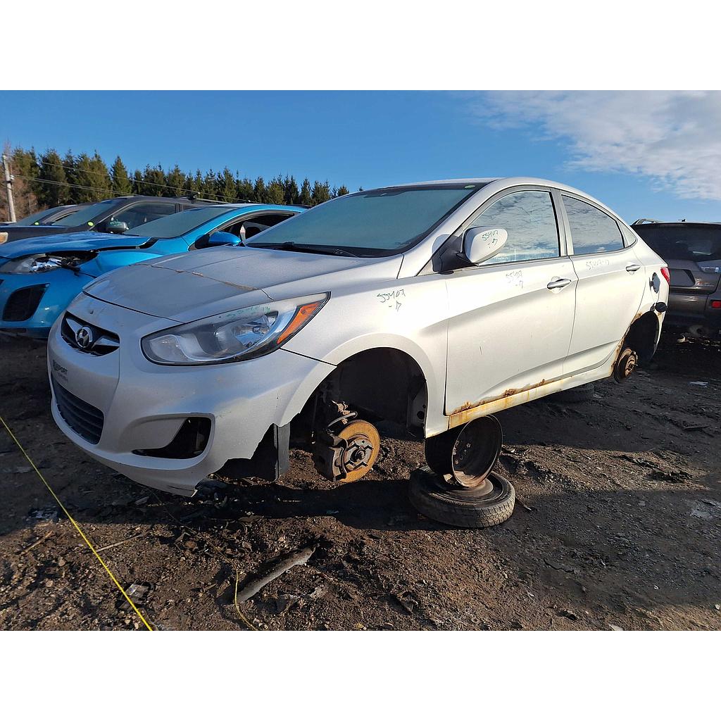 HYUNDAI ACCENT 2013