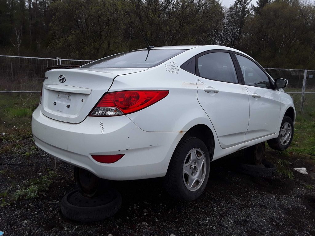 HYUNDAI ACCENT 2013