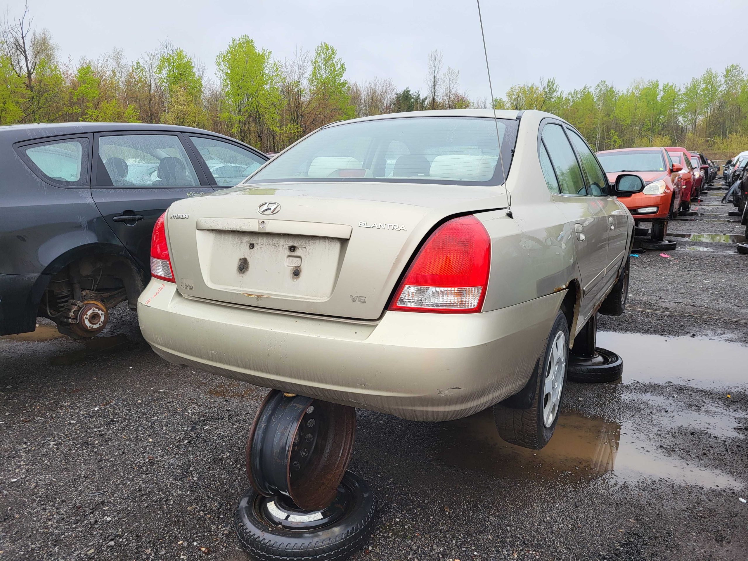 HYUNDAI ELANTRA 2003