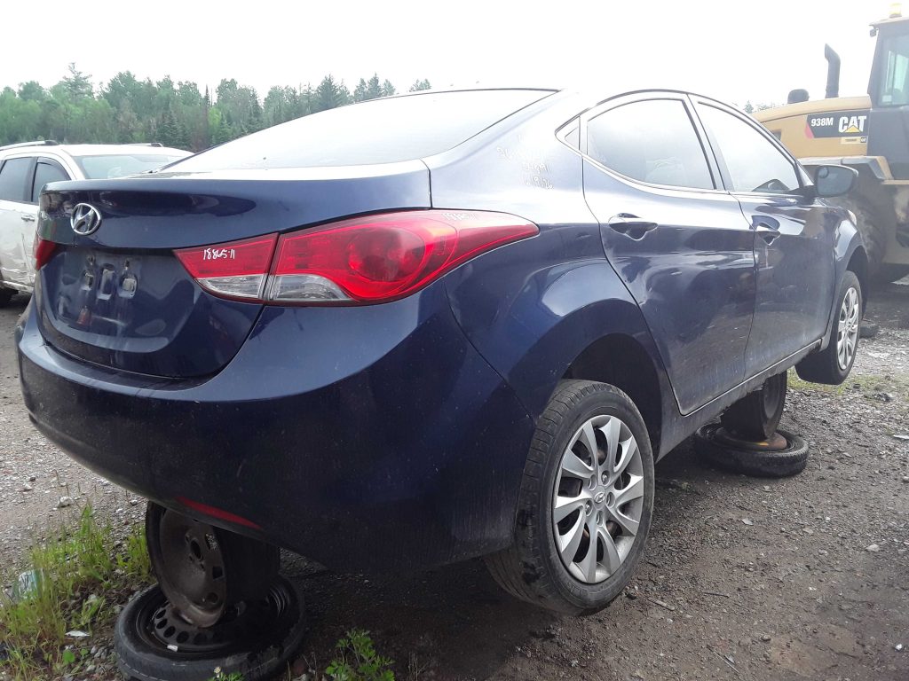 HYUNDAI ELANTRA 2011