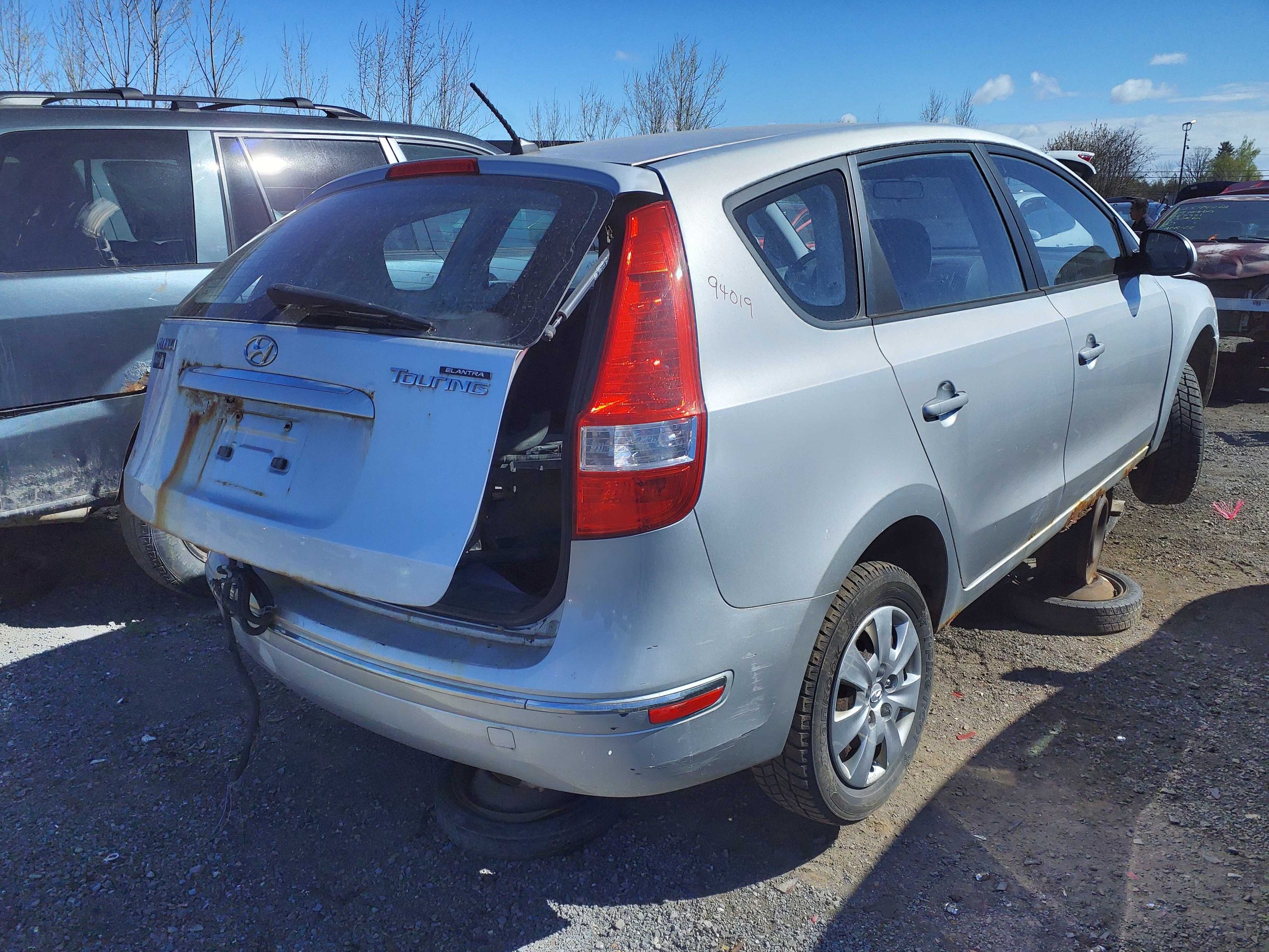 HYUNDAI ELANTRA 2011