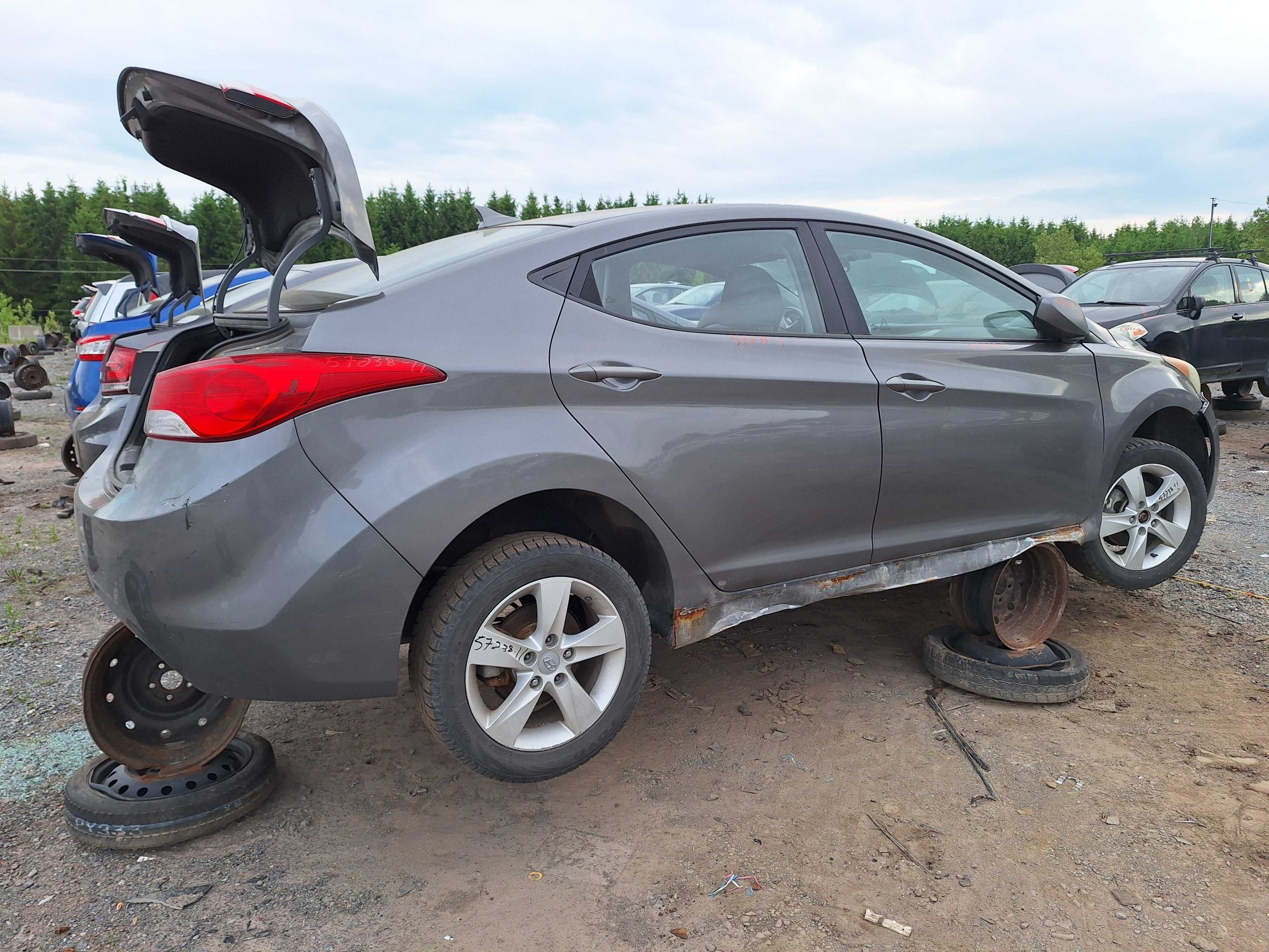 HYUNDAI ELANTRA 2011