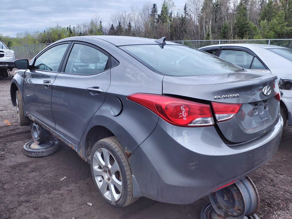 HYUNDAI ELANTRA 2011