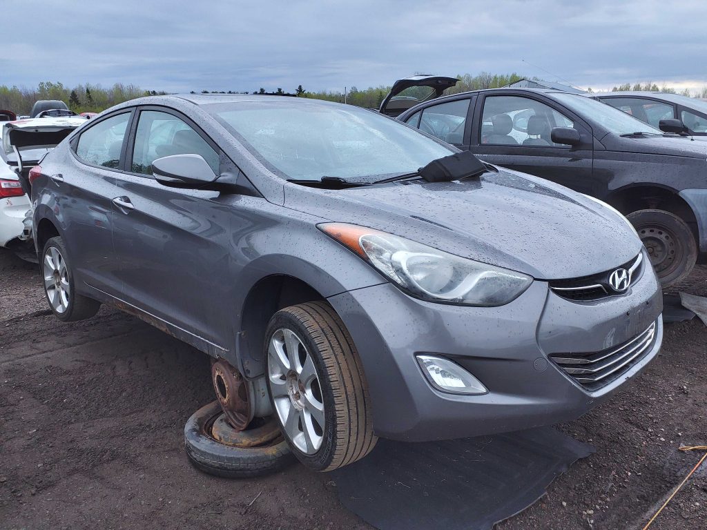 HYUNDAI ELANTRA 2011