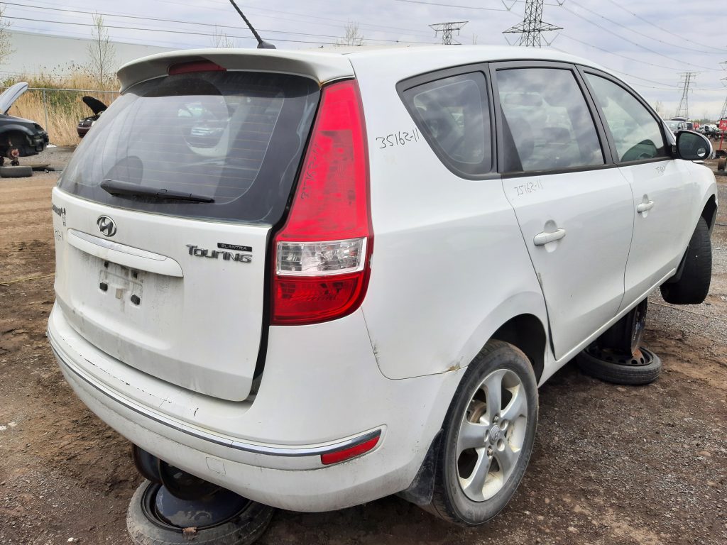 HYUNDAI ELANTRA 2011